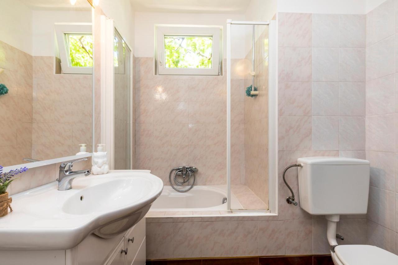 מאלי לוסיניי Apartman Maya מראה חיצוני תמונה